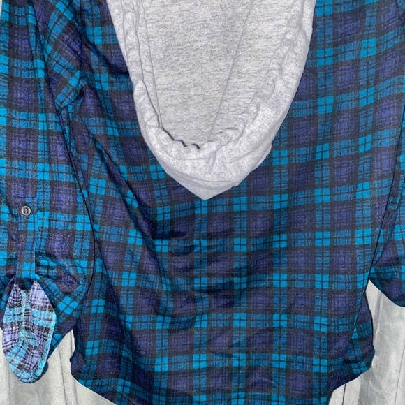 Plaid Hooded Cardigan - Picture 3 of 6